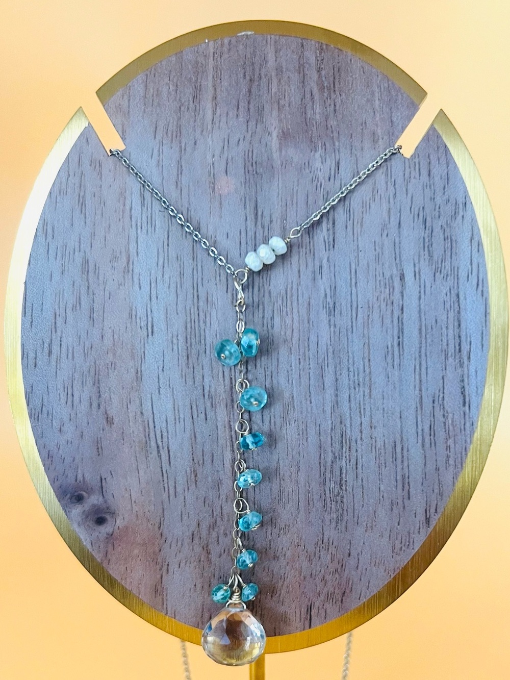 Elegant gold plated Necklace with Crystal Accents